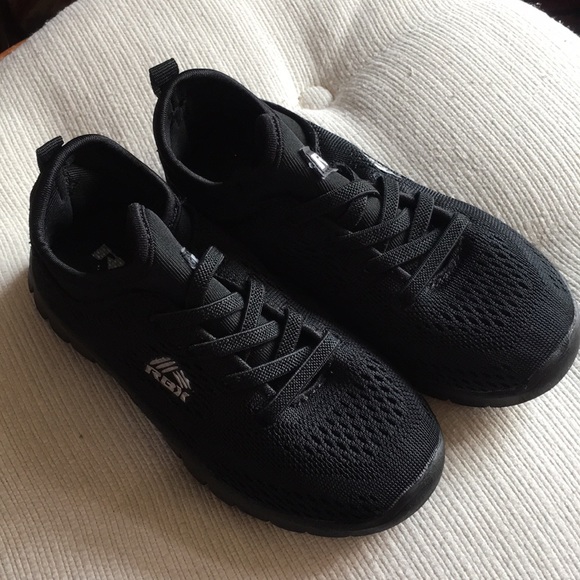 rbx black trainers